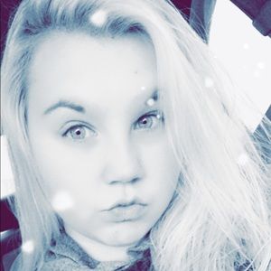 Meet your Posher, Katelyn